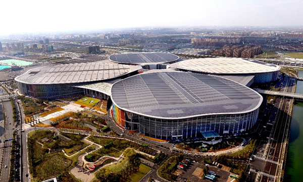 National-Convention-and-Exhibition-Center-(Shanghai)